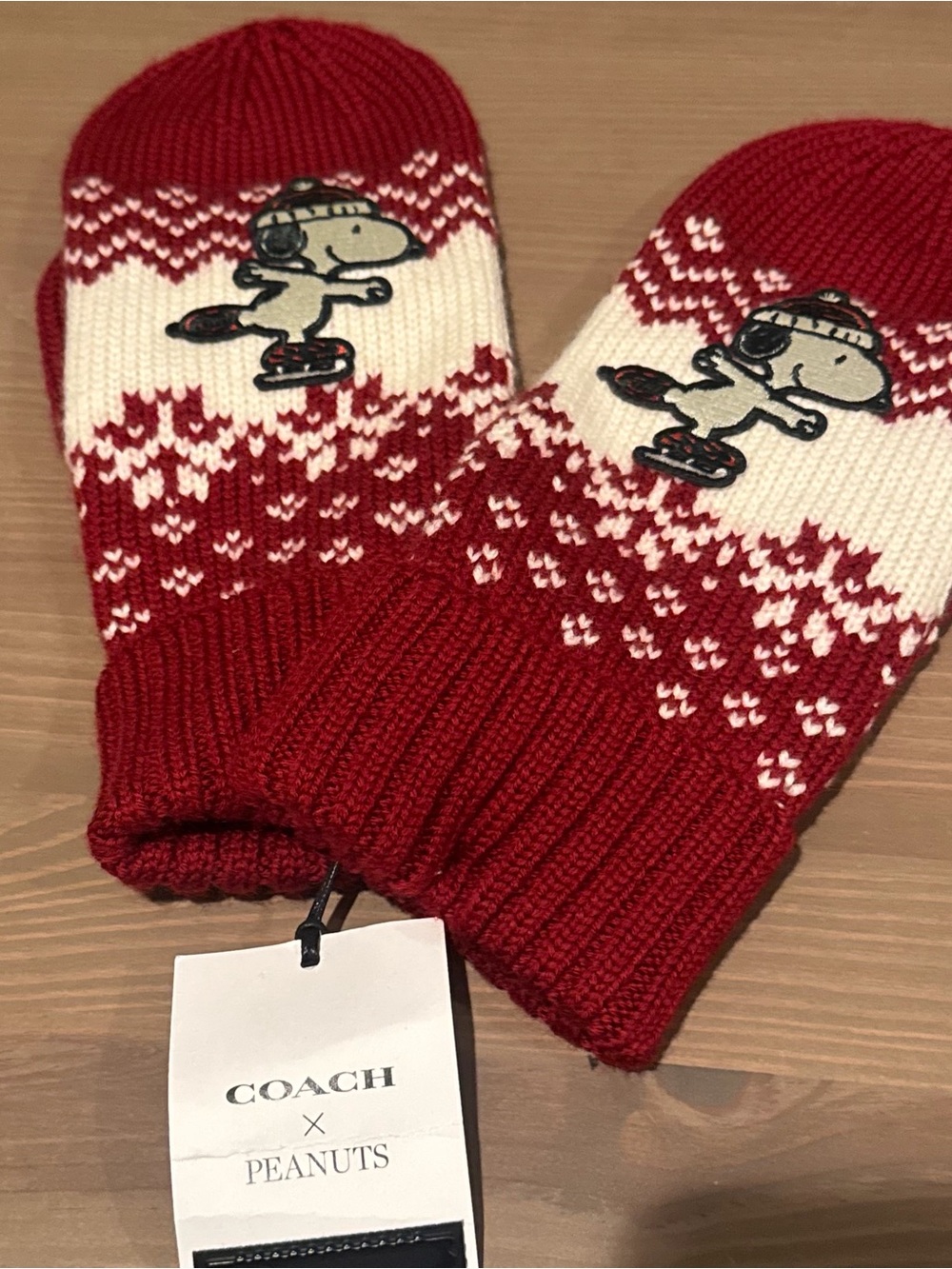 Coach x Peanuts Red & White Snoopy Knit Mittens